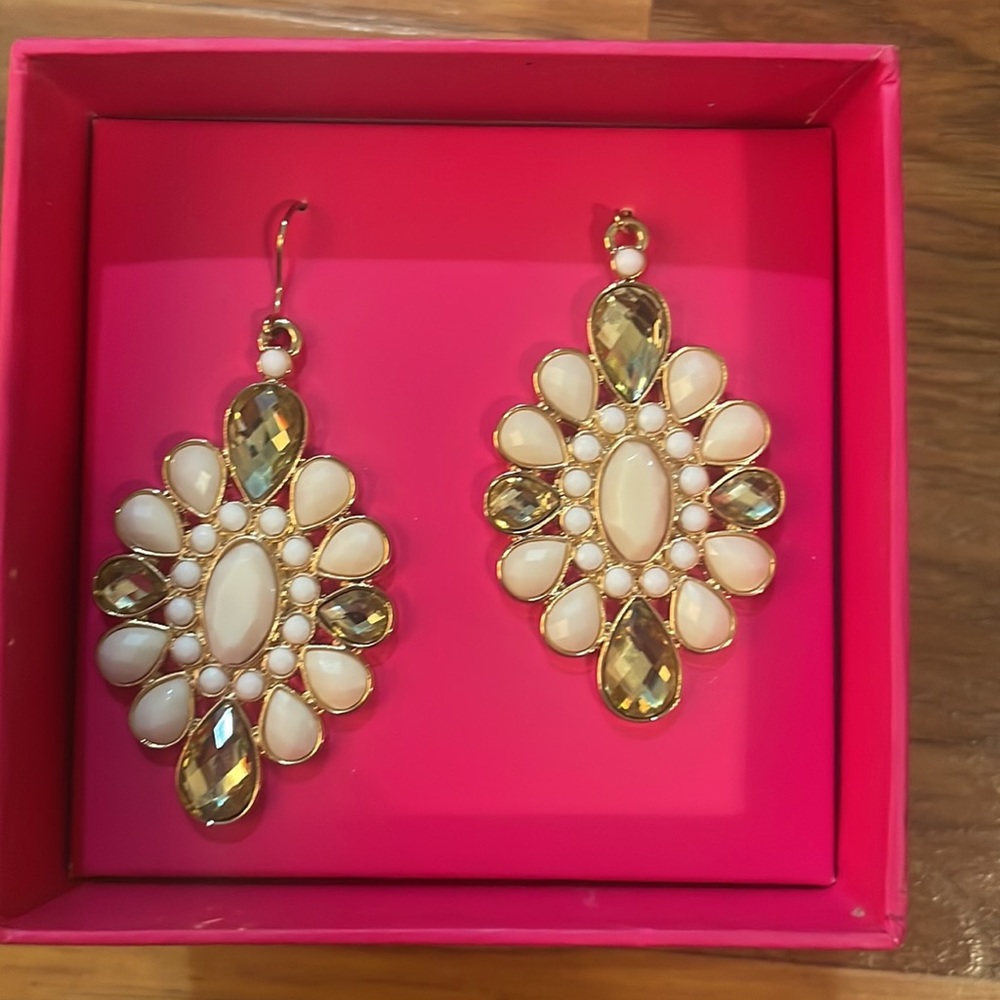 Lily Pulitzer Resort White Earrings